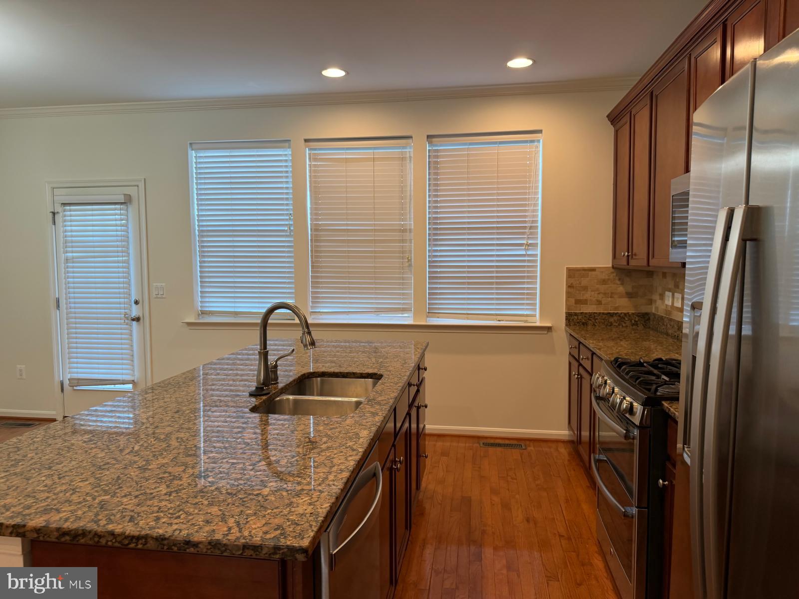 25646 Pleasant Valley Road Chantilly, VA 20152 - Photo 7 of 25