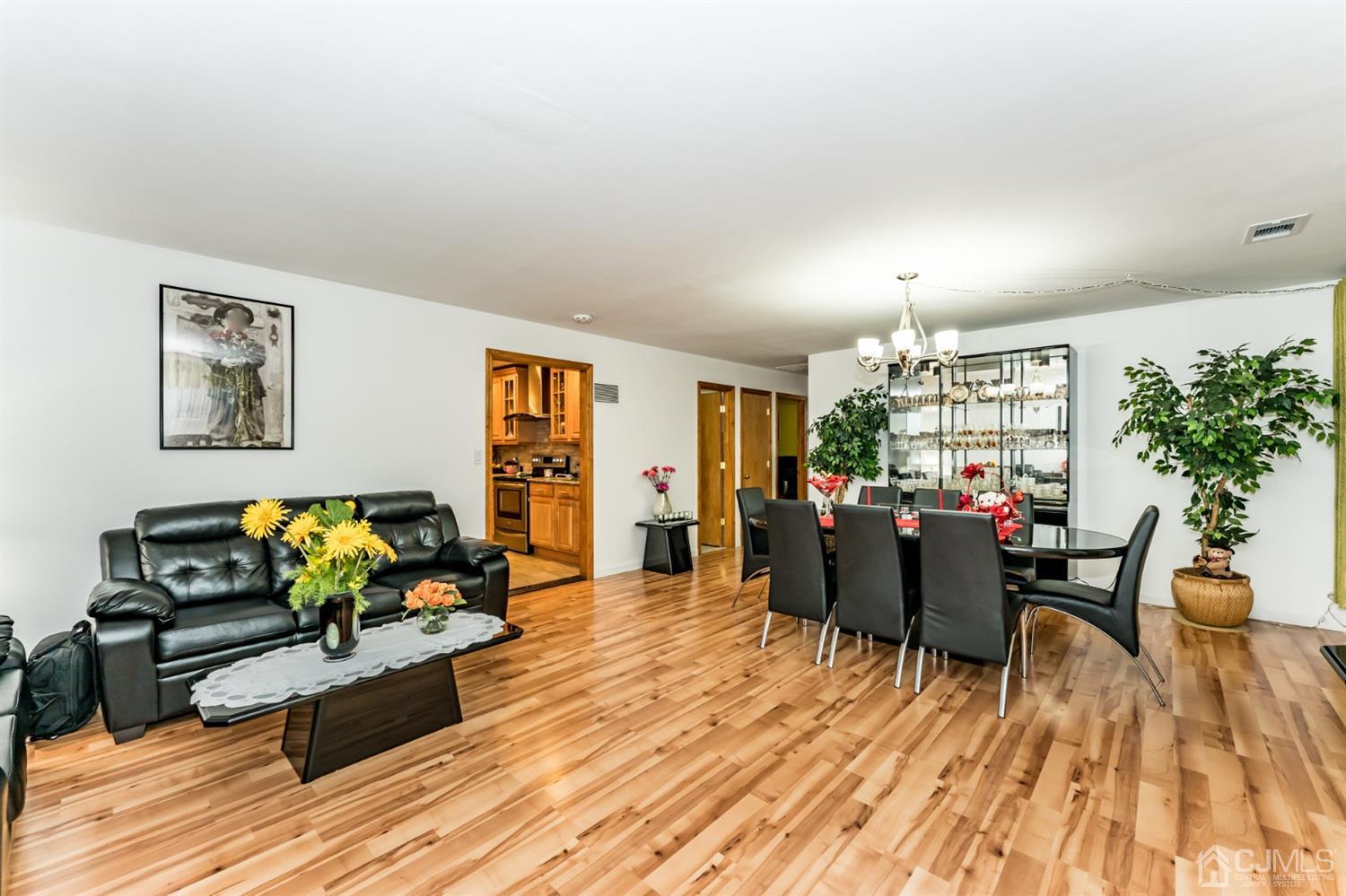 1117 Wheatsheaf Road Linden, NJ 07036 - Photo 2 of 24 Gallery Image 2