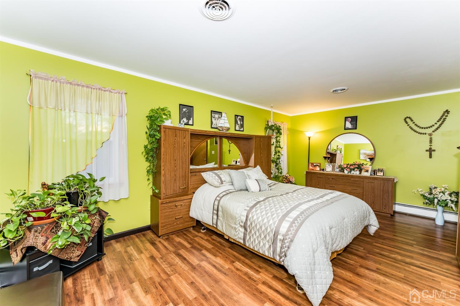 1117 Wheatsheaf Road Linden, NJ 07036 - Photo 13 of 24 Gallery Image 13