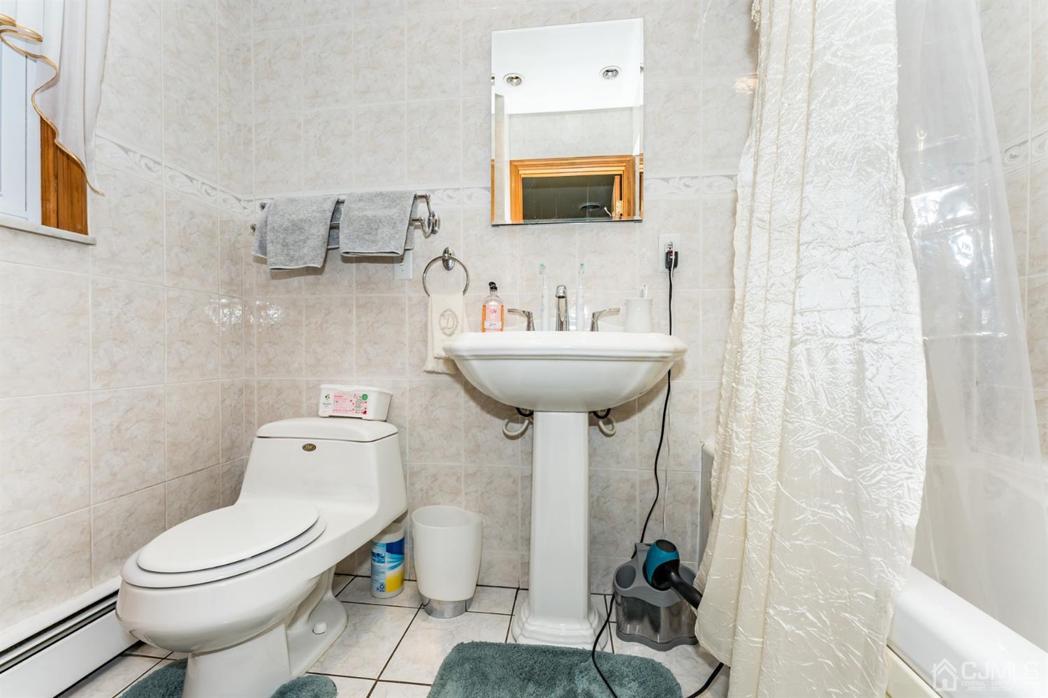 1117 Wheatsheaf Road Linden, NJ 07036 - Photo 15 of 24 Gallery Image 15