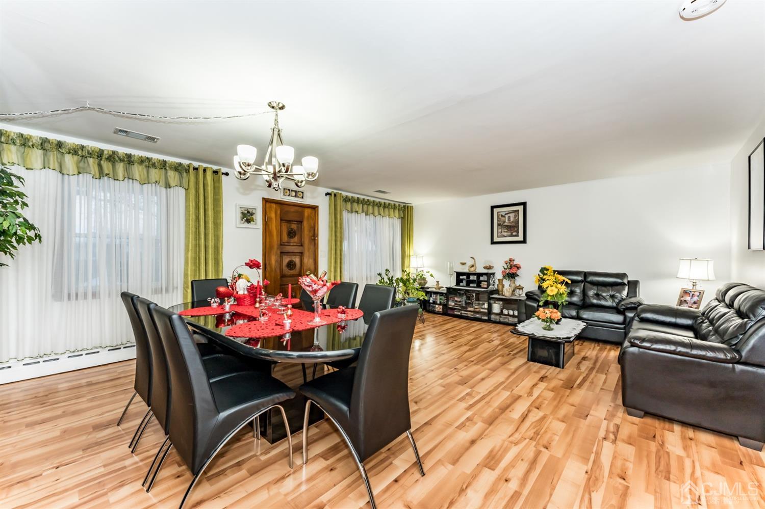 1117 Wheatsheaf Road Linden, NJ 07036 - Photo 5 of 24 Gallery Image 5