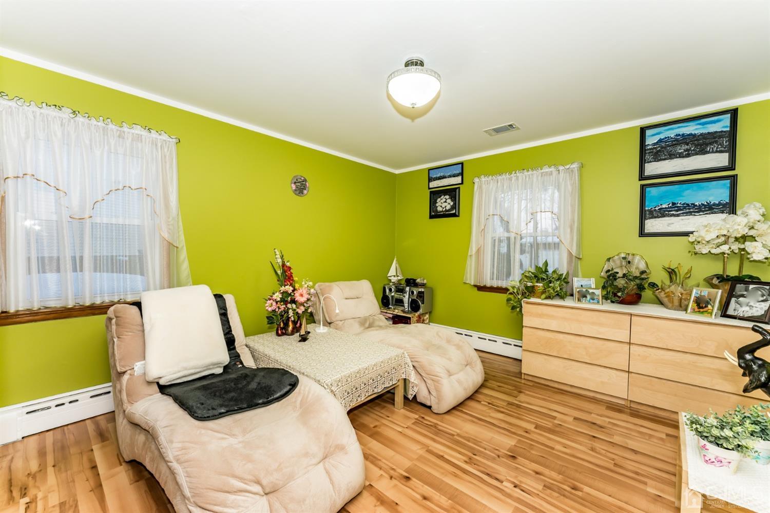 1117 Wheatsheaf Road Linden, NJ 07036 - Photo 9 of 24 Gallery Image 9