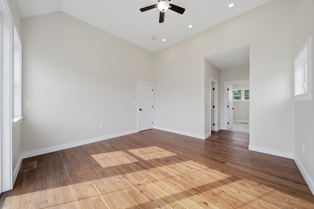 40 Ferncroft Road Braintree, MA 02184 - Photo 20 of 42