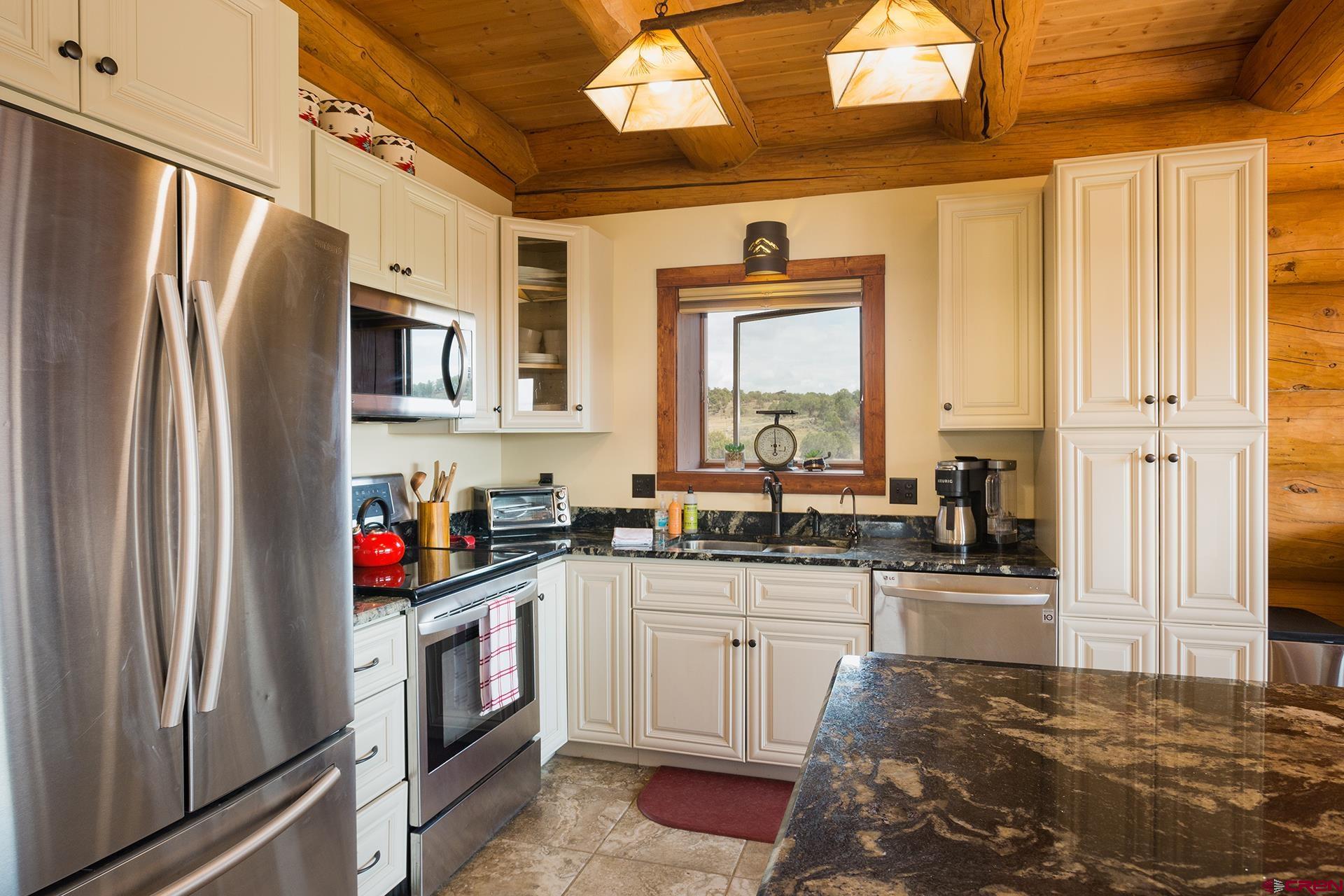 272 Sundance Hills Road Durango, CO 81303 - Photo 8 of 33 Gallery Image 8