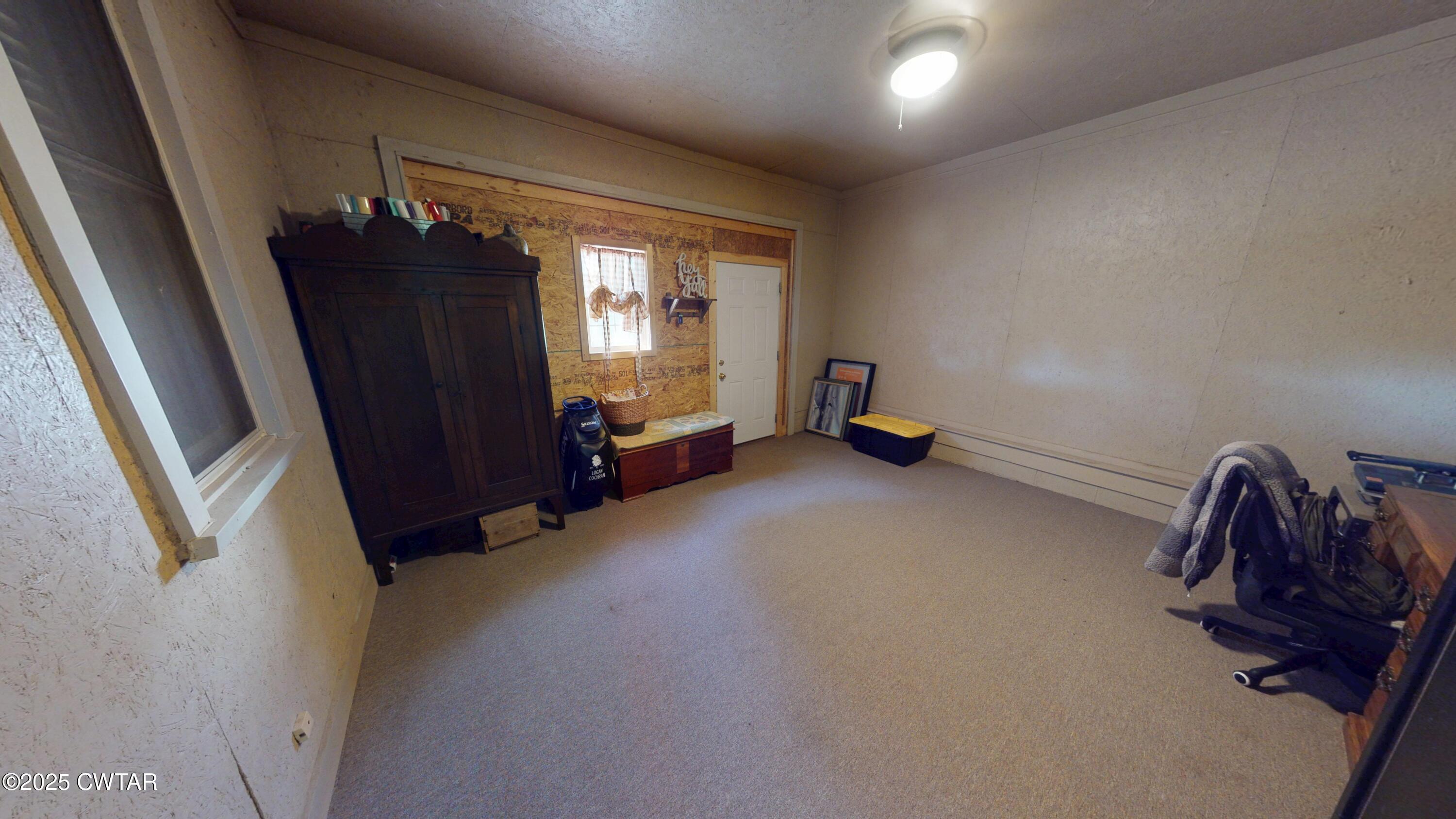 206 Tull Road Kenton, TN 38233 - Photo 24 of 34 a view of a room with gym equipment