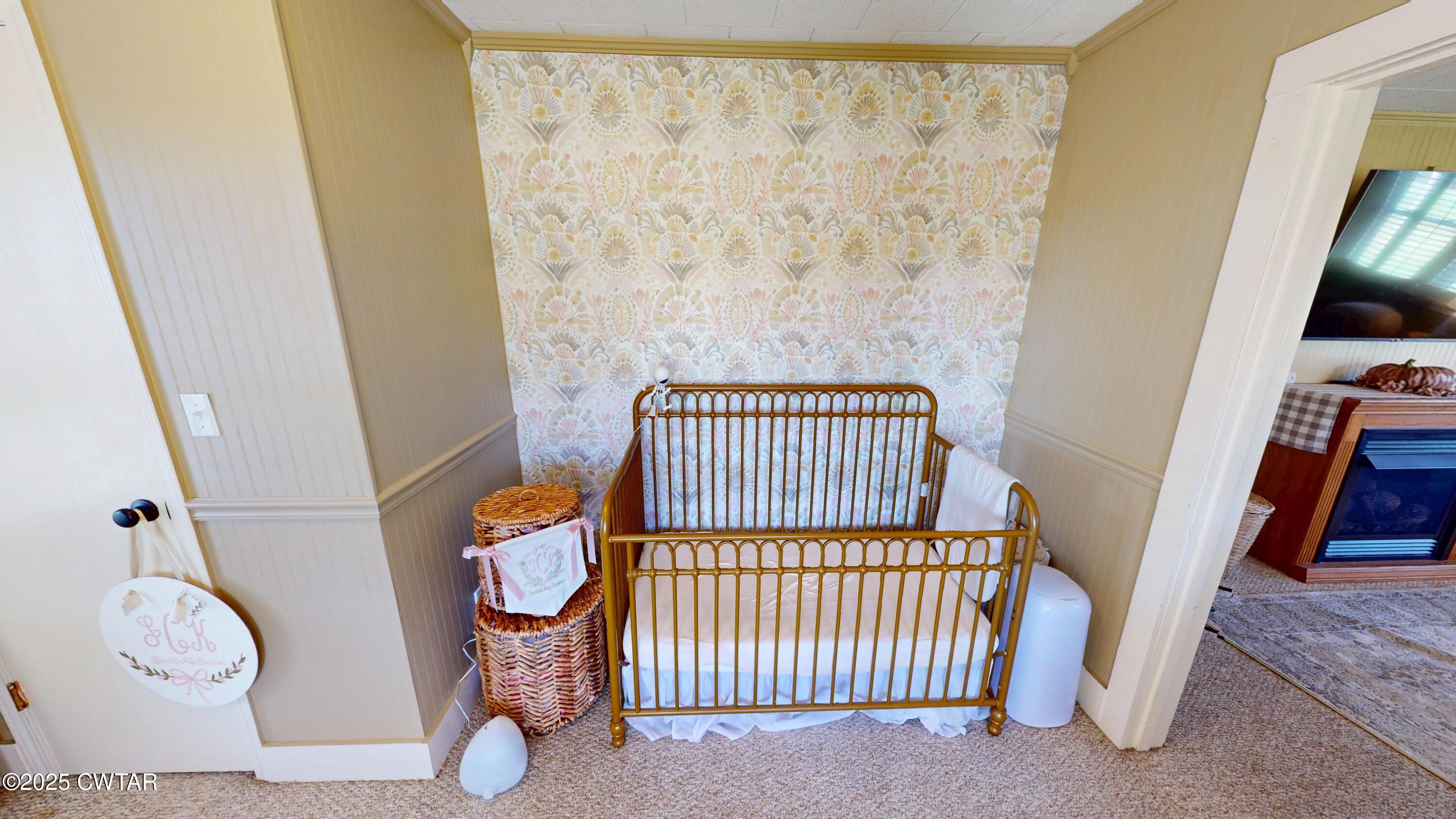 206 Tull Road Kenton, TN 38233 - Photo 8 of 34 a view of entryway with wooden floor