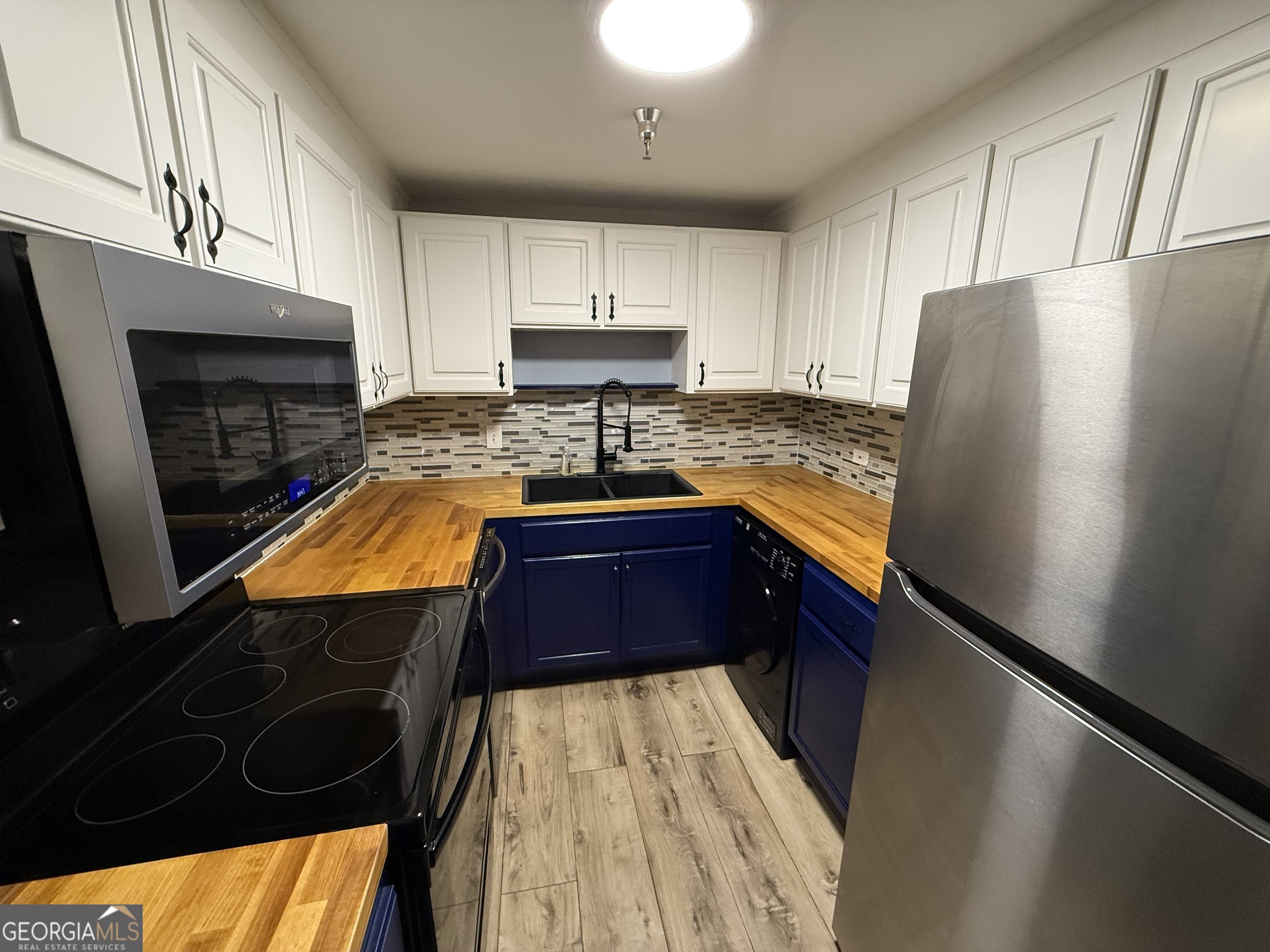 375 Ralph McGill Boulevard Northeast, Unit 1305 Atlanta, GA 30312 - Photo 8 of 15