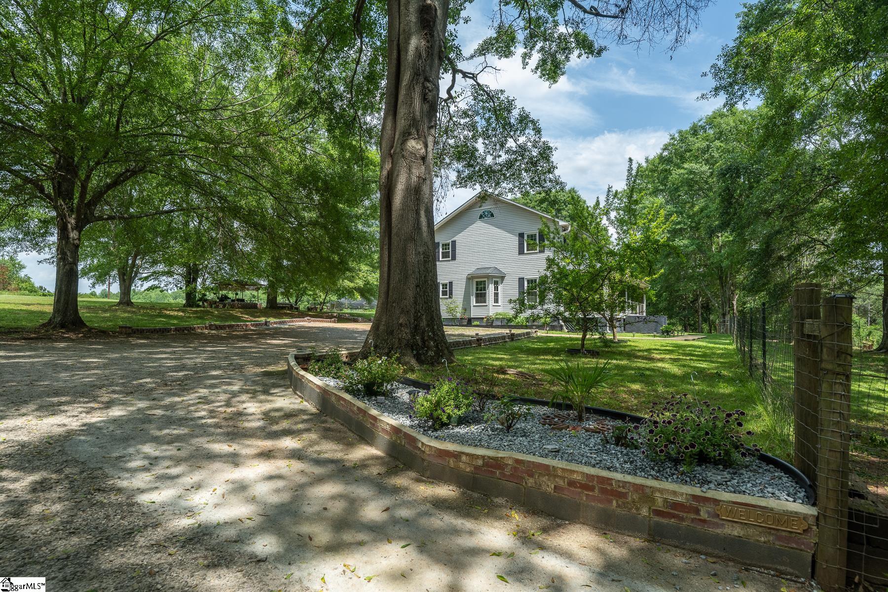 251 Williams Road Pelzer, SC 29669 - Photo 3 of 41