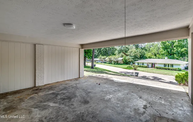 $2,400 | 107 Woodgate Drive, Brandon, MS 39042