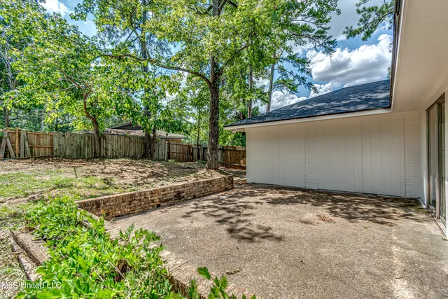 $2,400 | 107 Woodgate Drive, Brandon, MS 39042