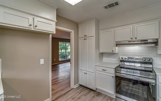 $2,400 | 107 Woodgate Drive, Brandon, MS 39042