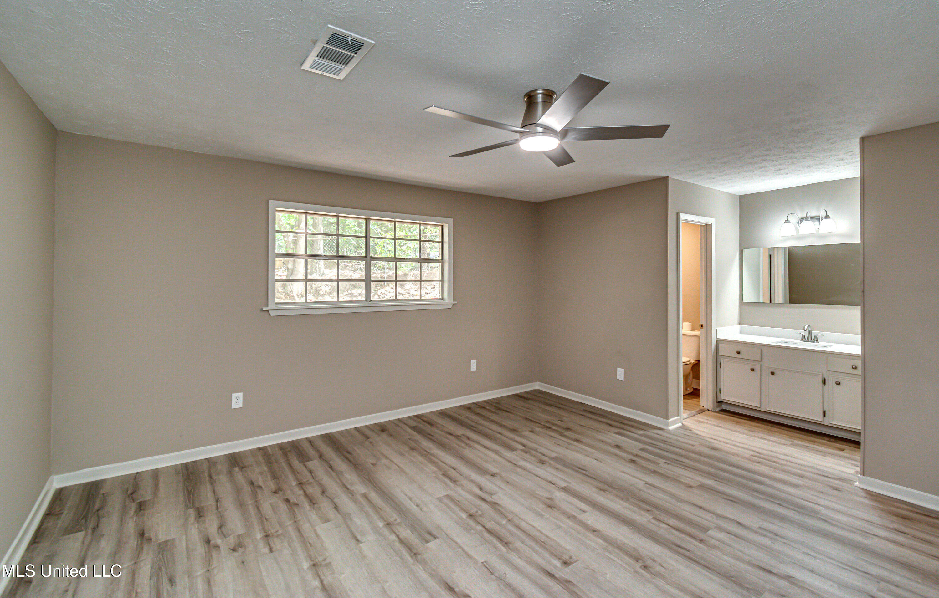 107 Woodgate Drive Brandon, MS 39042 - Photo 57 of 72 107 Woodgate Dr-61