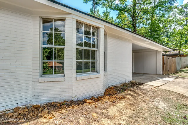 $2,400 | 107 Woodgate Drive, Brandon, MS 39042