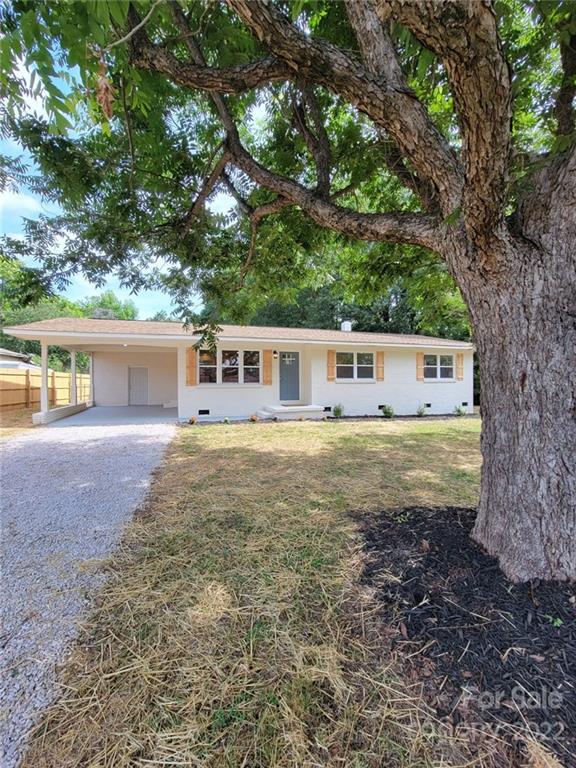 1848 Ratchford Road Dallas, NC 28034 - Photo 2 of 28 Gallery Image 2