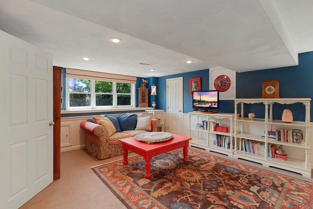 64 Morrissey Road Marlborough, MA 01752 - Photo 8 of 36 Gallery Image 8