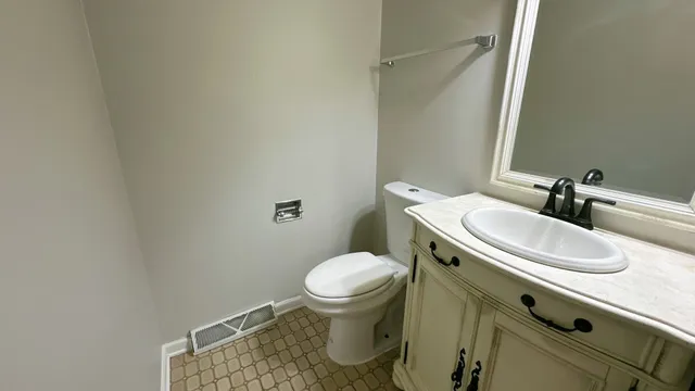 $323,000 | 2931 Sunset Avenue, Flossmoor, IL 60422