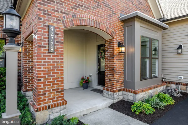 $1,050,000 | 42729 Autumn Day Terrace, Ashburn, VA 20148