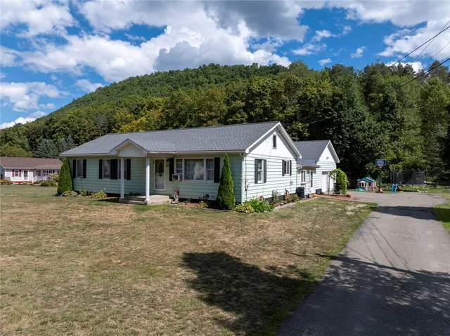 $295,000 | 63 Maple Street, Bath, NY 14879