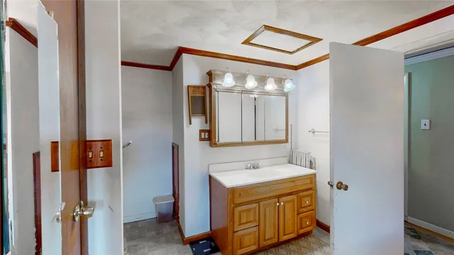 $295,000 | 63 Maple Street, Bath, NY 14879