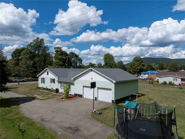 $295,000 | 63 Maple Street, Bath, NY 14879