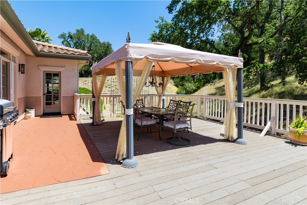 9905 Corriente Road Atascadero, CA 93422 - Photo 35 of 53