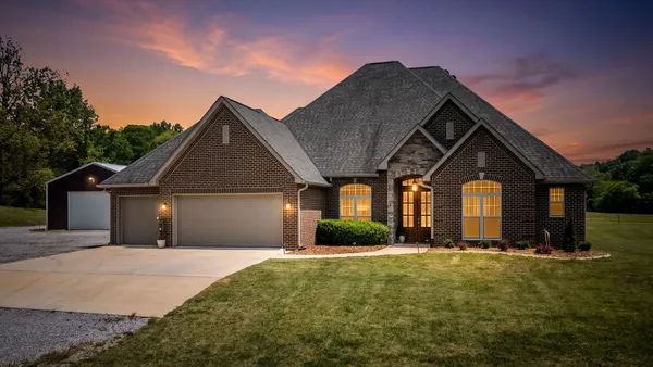 $1,399,000 | 50 Bill Edde Road, Belvidere, TN 37306