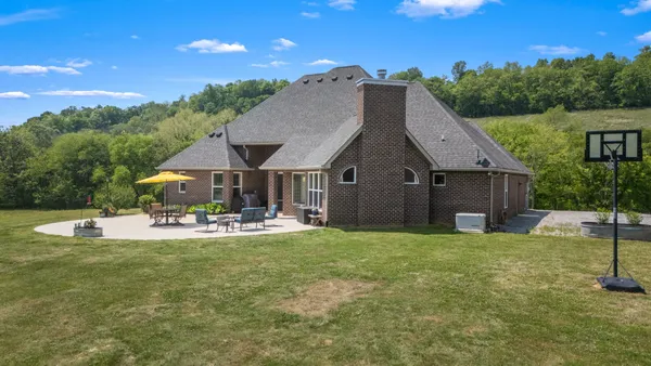 $1,399,000 | 50 Bill Edde Road, Belvidere, TN 37306