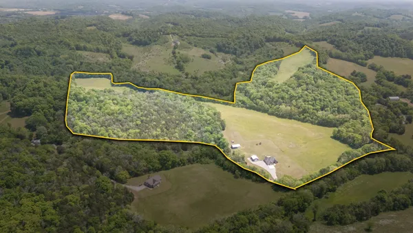 $1,399,000 | 50 Bill Edde Road, Belvidere, TN 37306