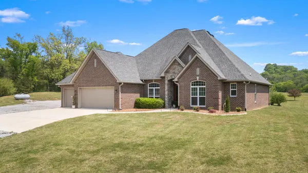 $1,399,000 | 50 Bill Edde Road, Belvidere, TN 37306