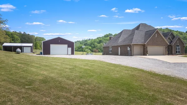 $1,399,000 | 50 Bill Edde Road, Belvidere, TN 37306