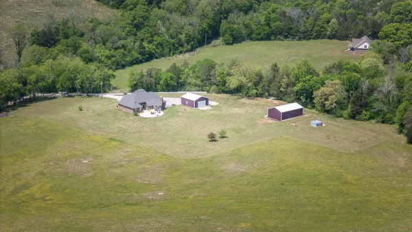 $1,399,000 | 50 Bill Edde Road, Belvidere, TN 37306