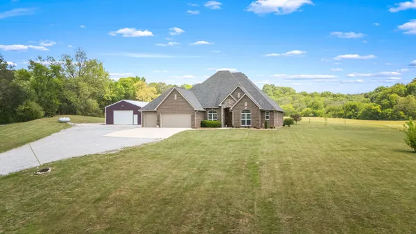 $1,399,000 | 50 Bill Edde Road, Belvidere, TN 37306