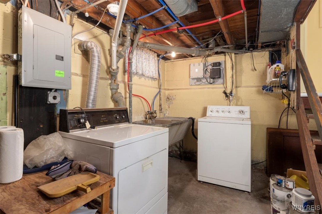 61 Rockne Road Tonawanda, NY 14223 - Photo 14 of 18 Basement Laundry