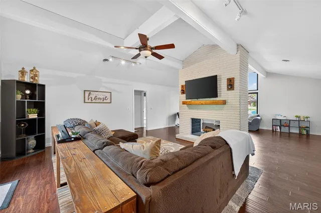 $385,000 | 106 Five Meadows Lane, Ballwin, MO 63011