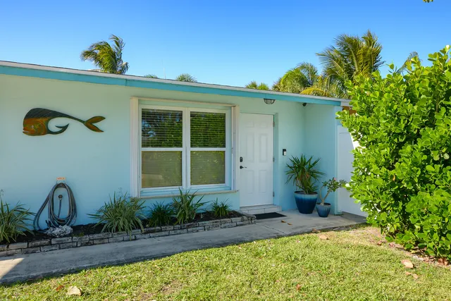 $3,800 | 110 Southwest Hideaway Place, Stuart, FL 34994