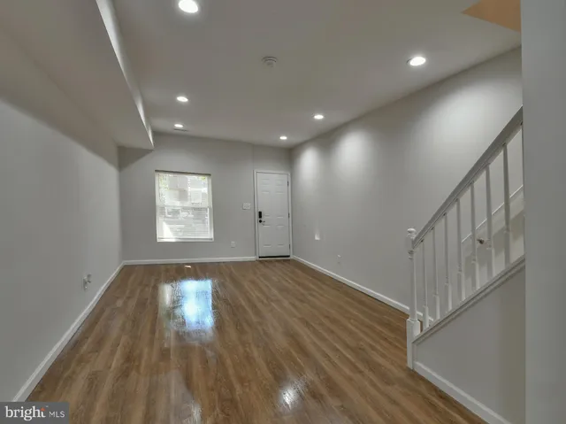 $2,500 | 2114 Cliftwood Avenue, Baltimore, MD 21213