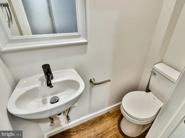 $2,500 | 2114 Cliftwood Avenue, Baltimore, MD 21213