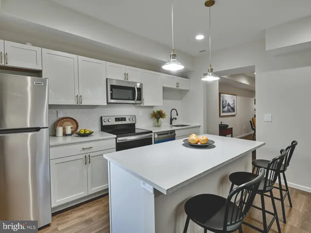 $2,500 | 2114 Cliftwood Avenue, Baltimore, MD 21213