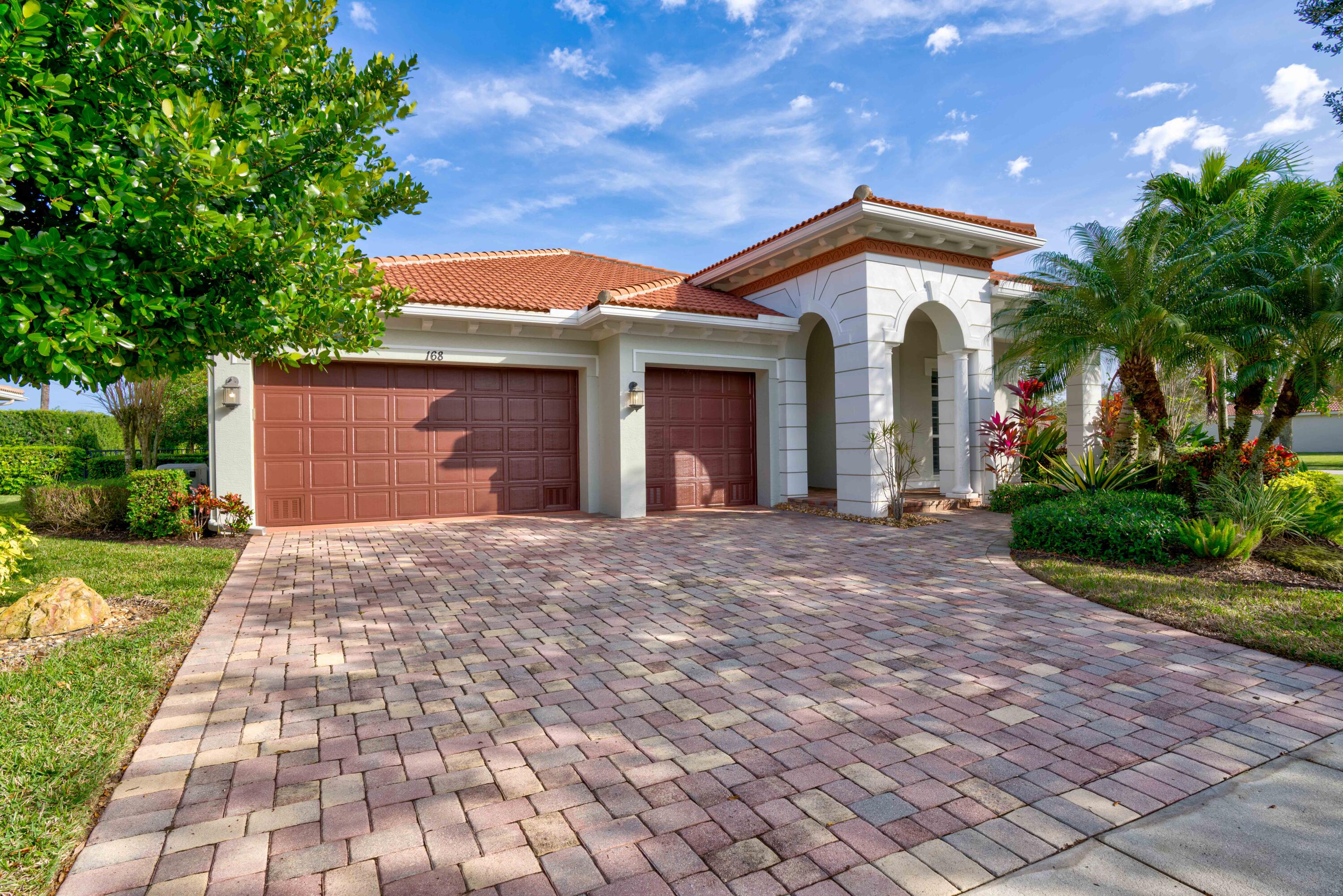 168 Umbrella Place Jupiter, FL 33458 - Photo 2 of 23 05__mlp2561_2_3_4_5