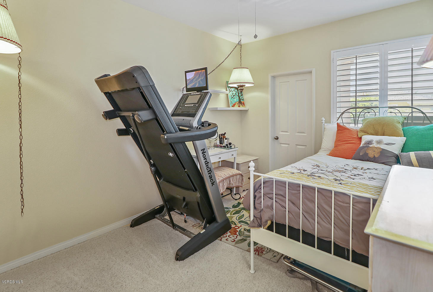 4167 Orontes Way, Unit B Simi Valley, CA 93063 - Photo 17 of 38 iBedroom1-1