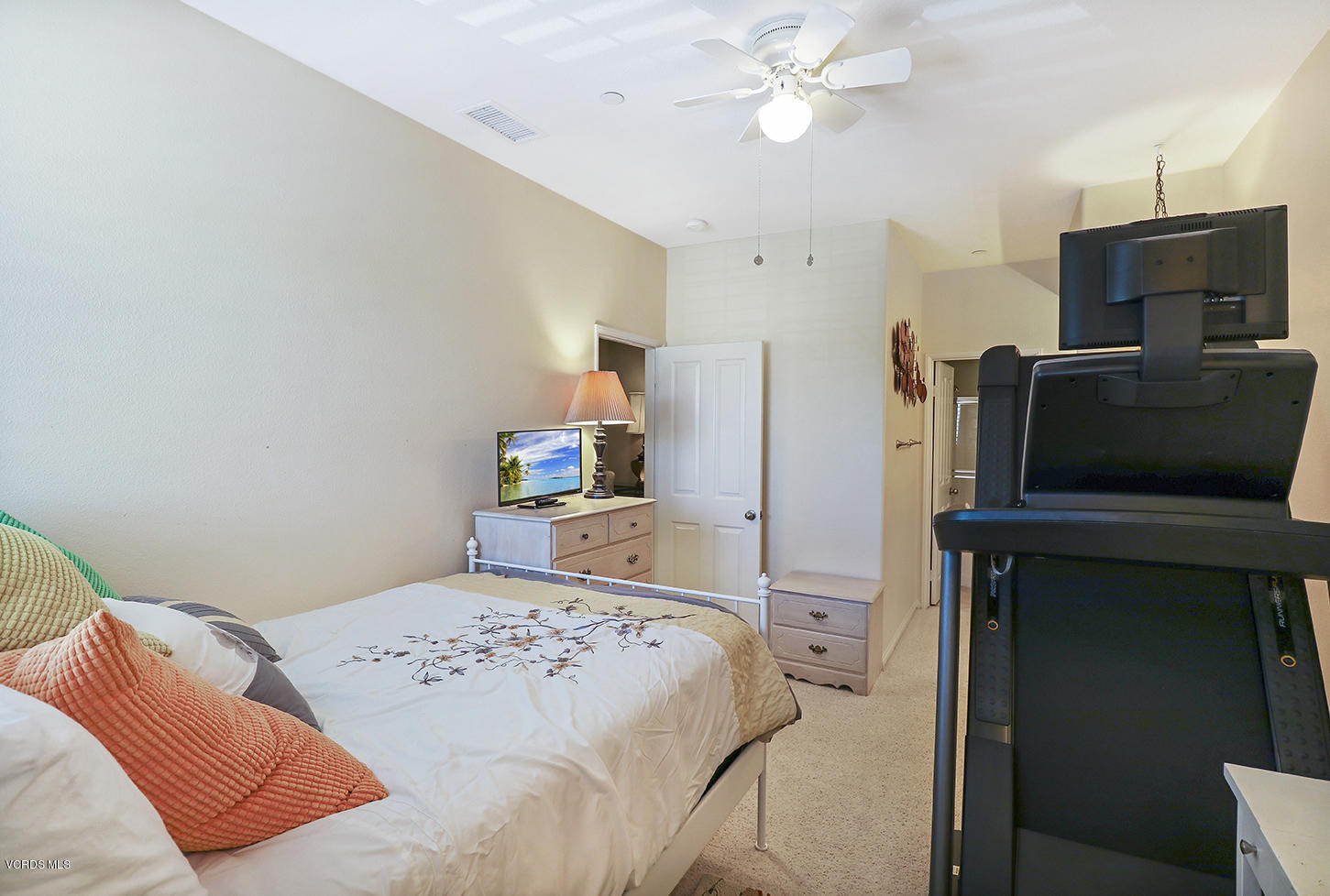 4167 Orontes Way, Unit B Simi Valley, CA 93063 - Photo 18 of 38 iBedroom1-2