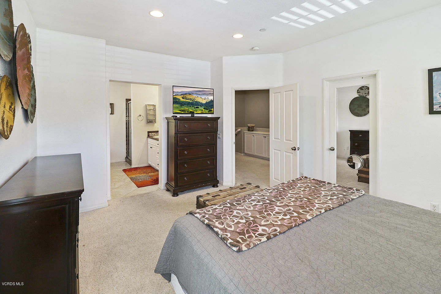 4167 Orontes Way, Unit B Simi Valley, CA 93063 - Photo 23 of 38 kMaster Suite2