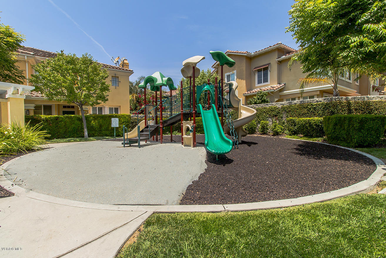 4167 Orontes Way, Unit B Simi Valley, CA 93063 - Photo 31 of 38 mCommunity1
