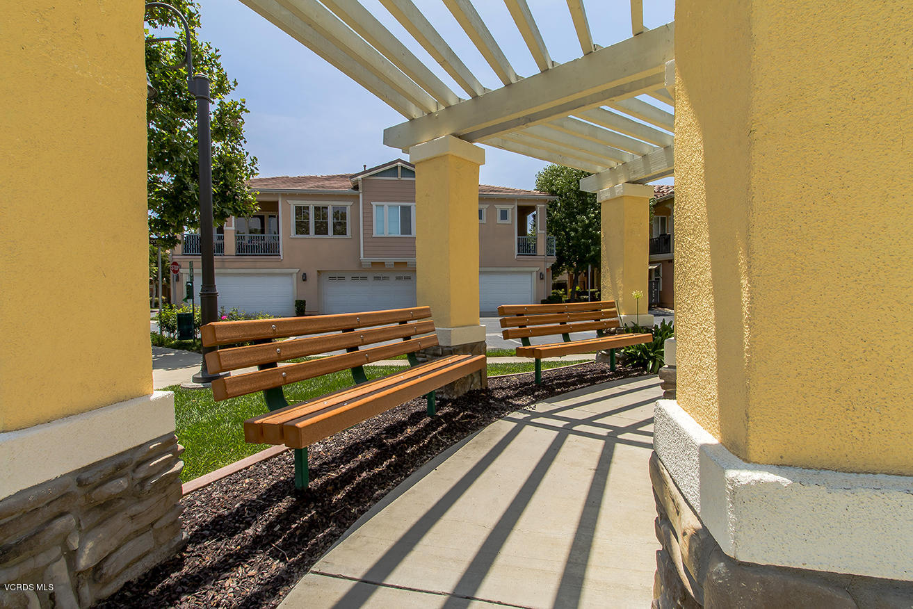 4167 Orontes Way, Unit B Simi Valley, CA 93063 - Photo 32 of 38 mCommunity2