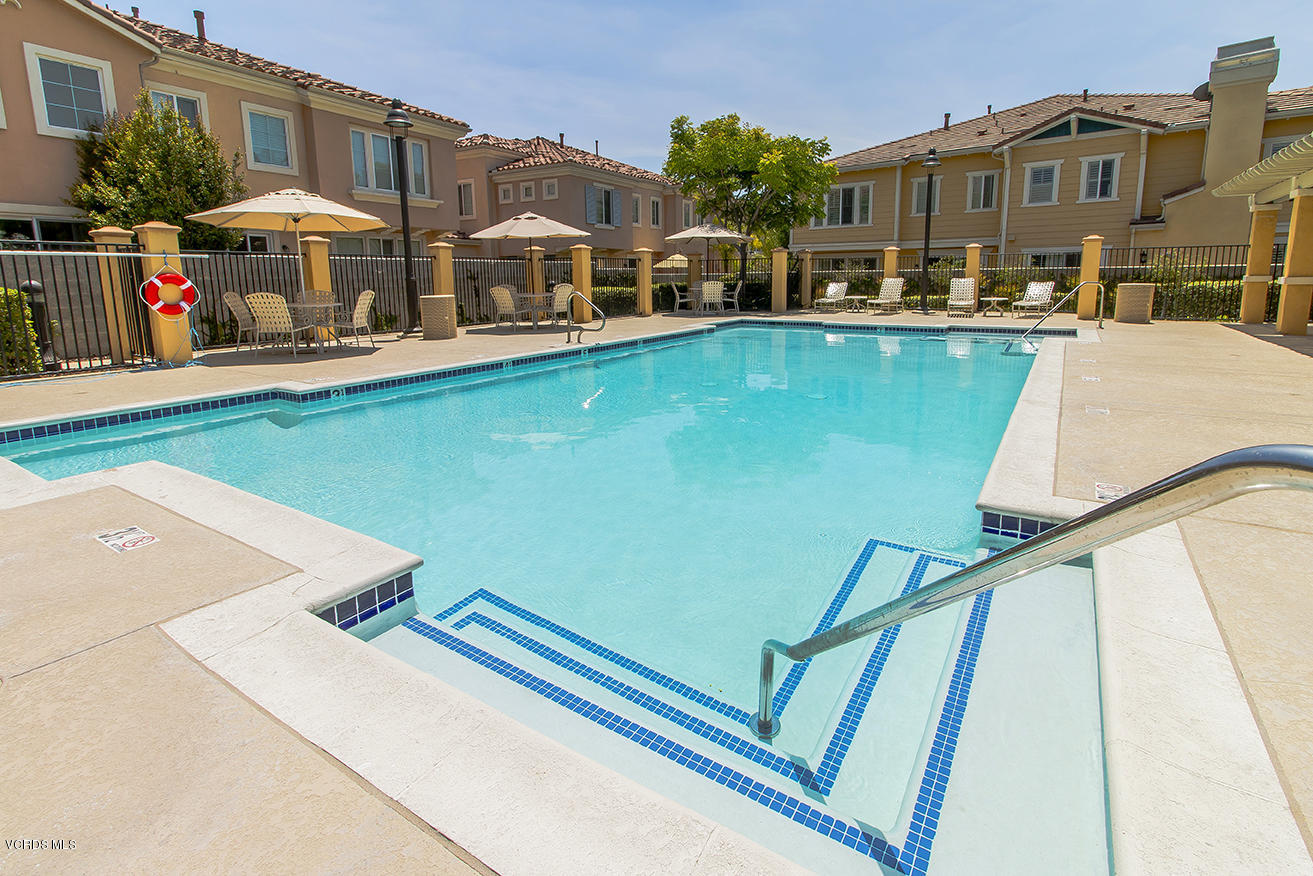 4167 Orontes Way, Unit B Simi Valley, CA 93063 - Photo 37 of 38 mCommunity7