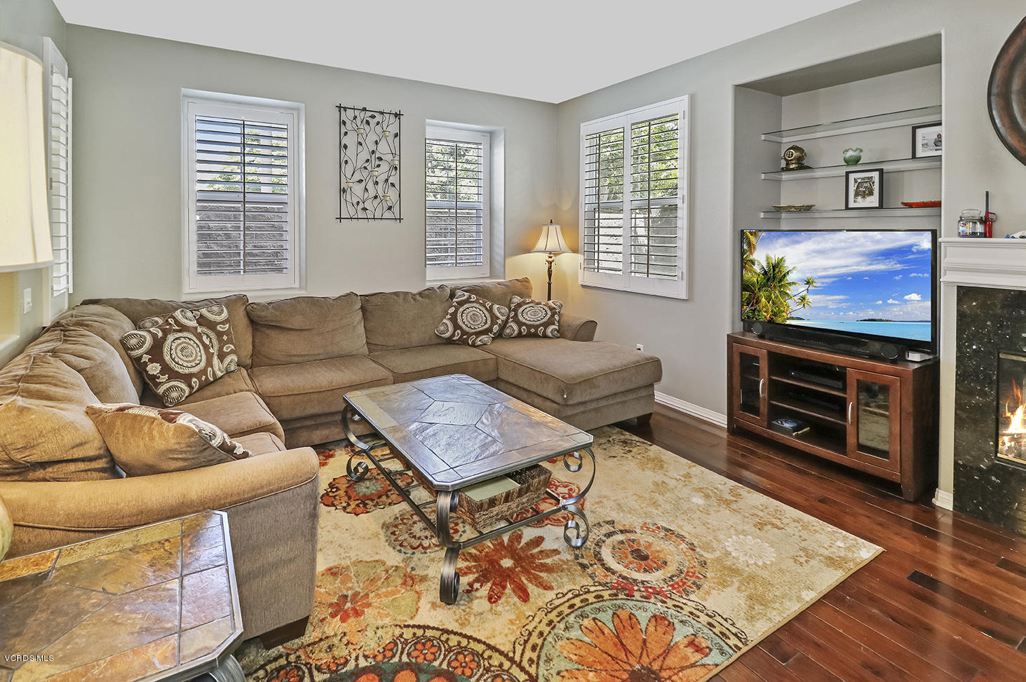4167 Orontes Way, Unit B Simi Valley, CA 93063 - Photo 6 of 38 cEntry Living Room3