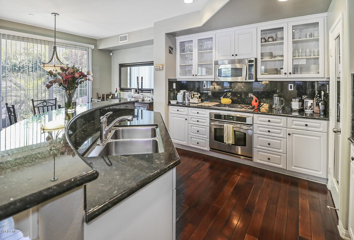 4167 Orontes Way, Unit B Simi Valley, CA 93063 - Photo 10 of 38 dKitchen and Dining3