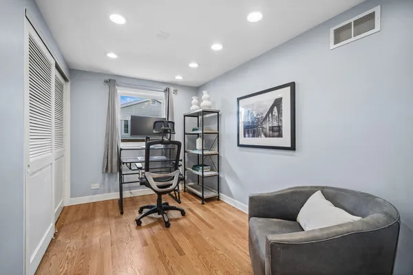 $849,900 | 3122 Sandy Lane, Glenview, IL 60026