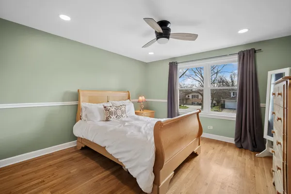 $849,900 | 3122 Sandy Lane, Glenview, IL 60026