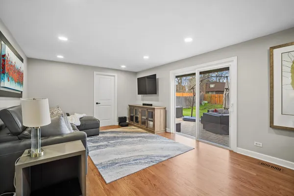 $849,900 | 3122 Sandy Lane, Glenview, IL 60026
